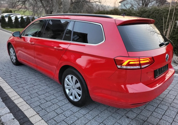 Volkswagen Passat cena 56600 przebieg: 151000, rok produkcji 2018 z Jordanów małe 326